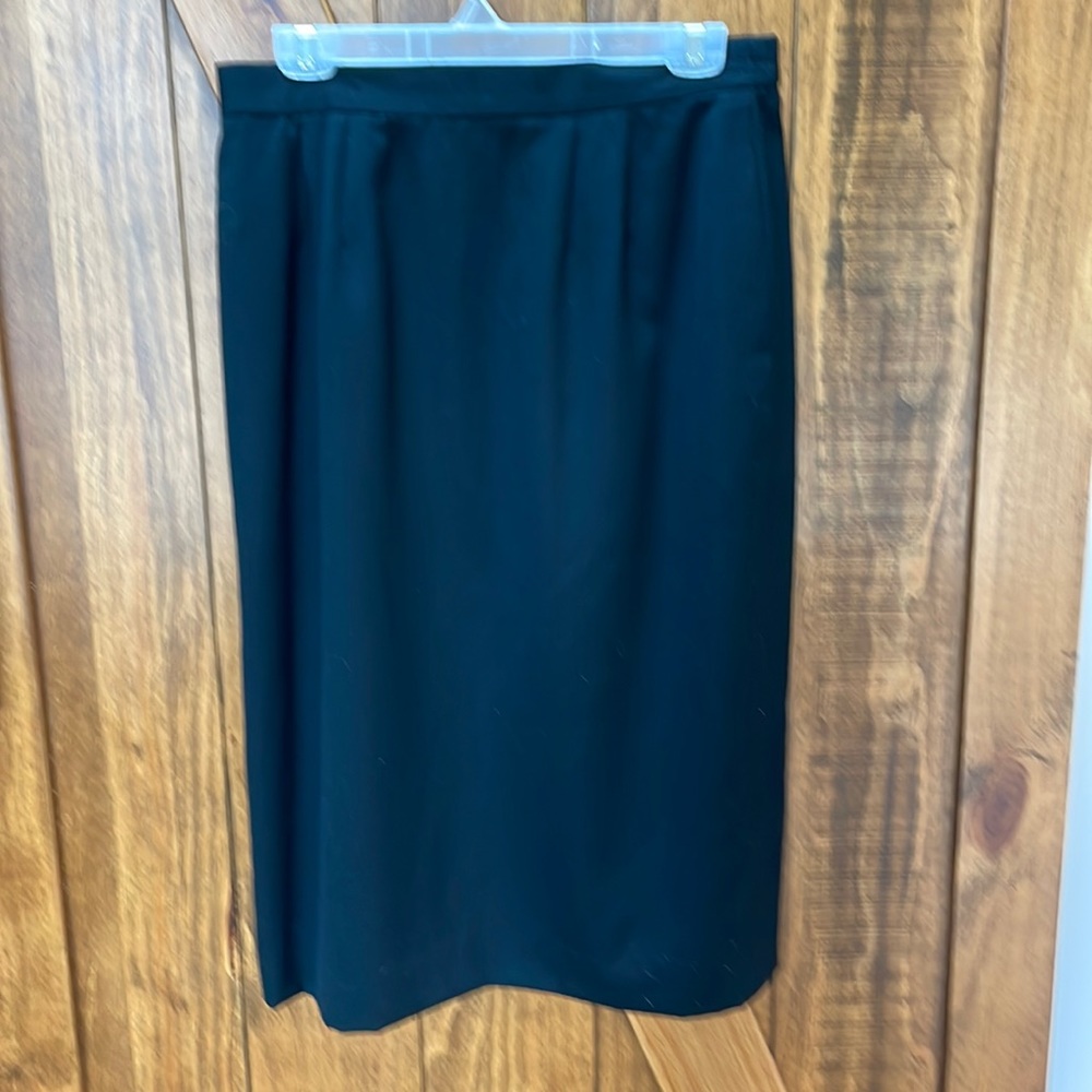 100% wool black skirt size 16 W by Saville